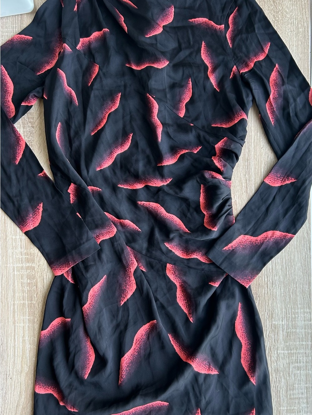 Diane Von Furstenberg Black Long-Sleeve Silk Mini Dress